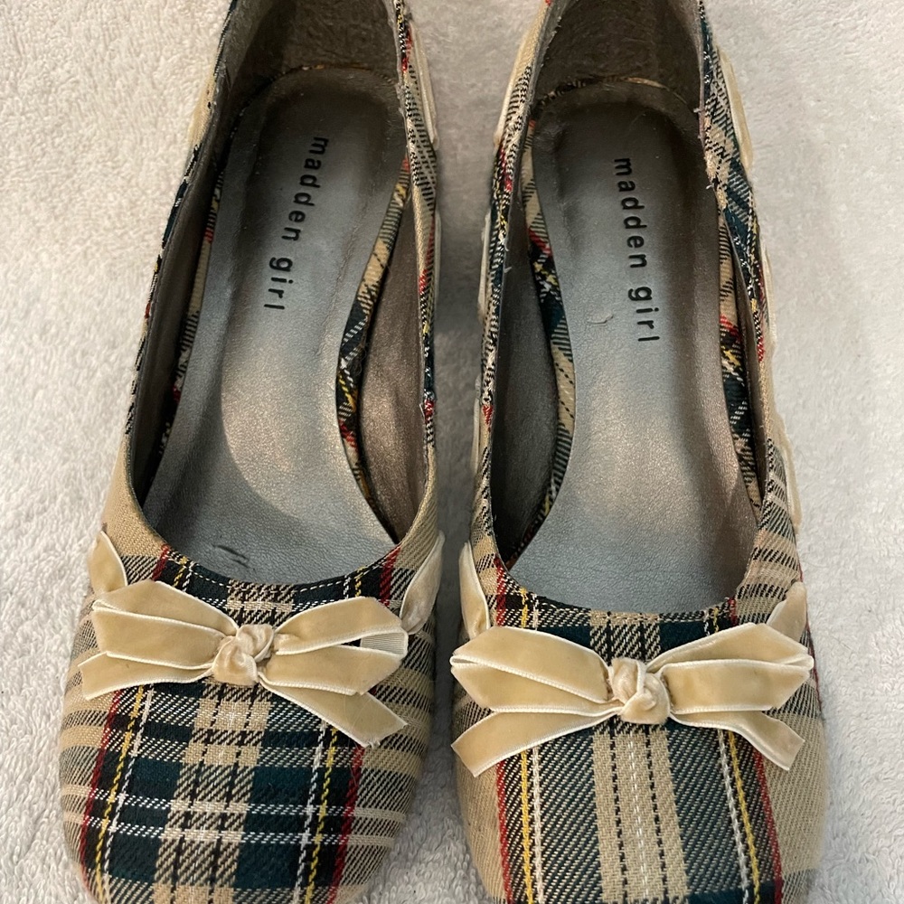 Madden Girl pumps